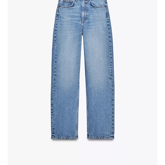 Zara High-Waisted Flare Jeans – Size 6 - Picture 4 of 5